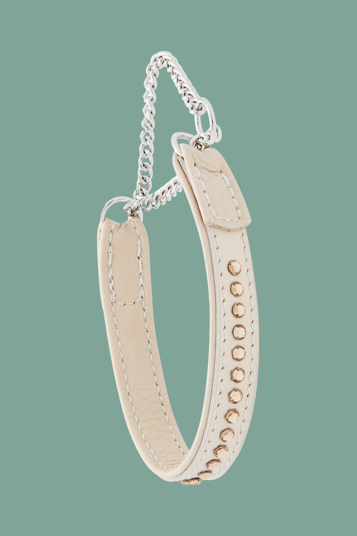 Max Golden Topaz Martingale kaulapanta